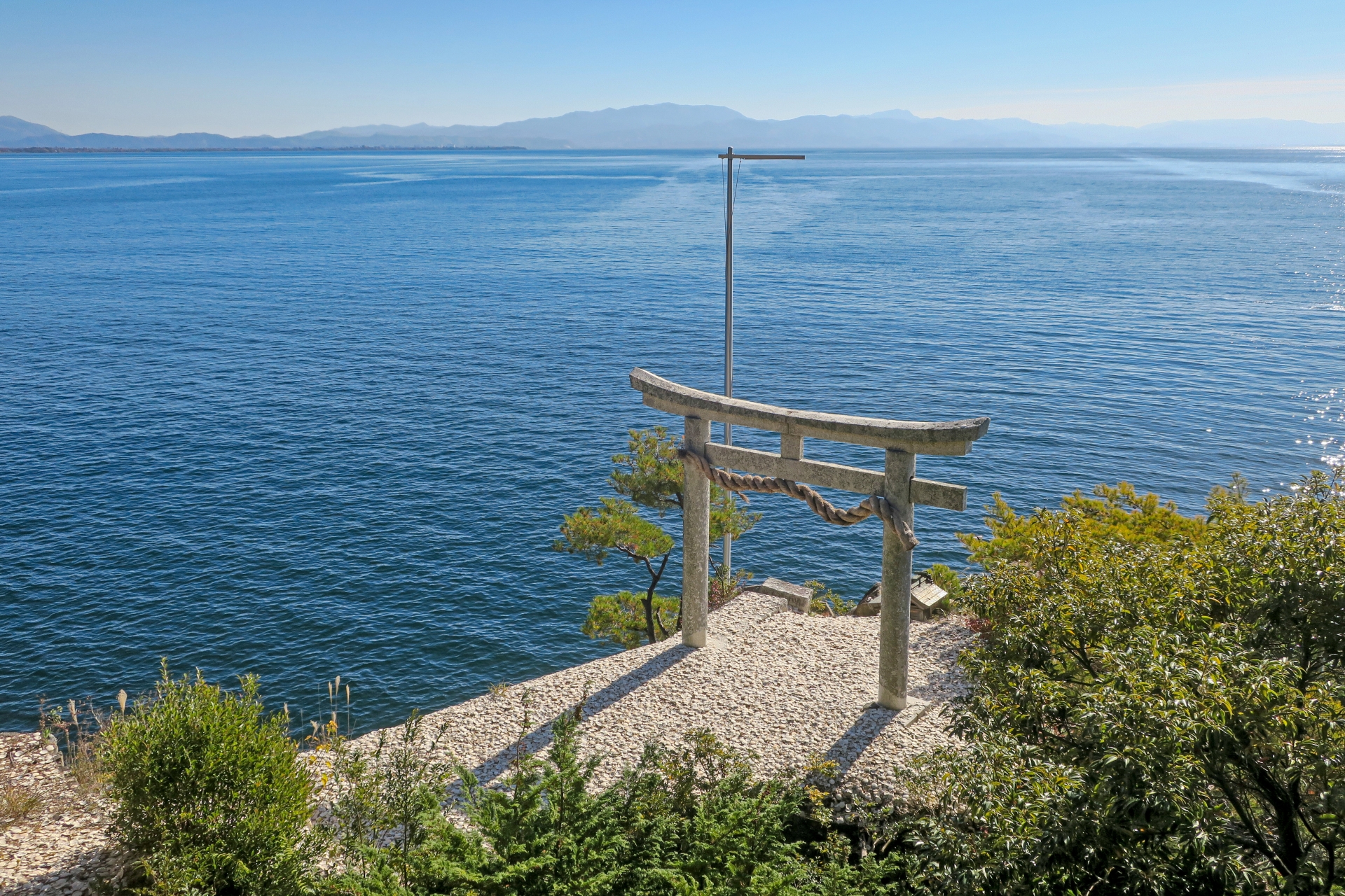 滋賀県の観光地巡り：美しい湖、古代の寺院、そして地元の味